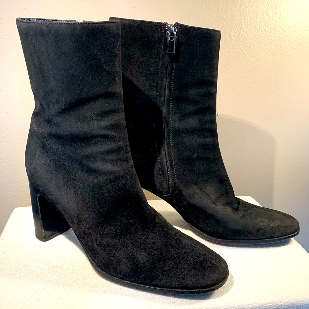 Joan Helpner Black Suede Heeled Booties